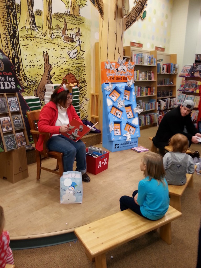 We had a wonderful turn out at Barnes & Noble for our Holiday Book Fair!  Thank you to everyone who came out to see us, and to our talented teachers who shared some magical stories with our youngest guests!